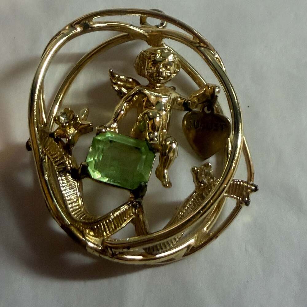 Vtg Coro Gold-Tone August Birthstone Angel Peridot Green Pendant